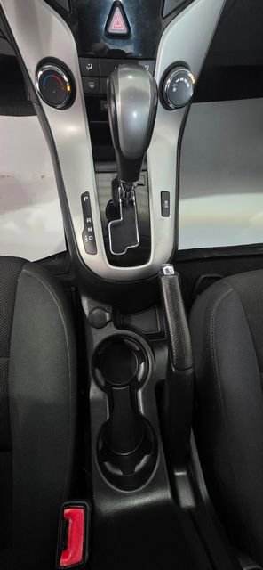 Used 2012 Chevrolet Cruze LT image 20