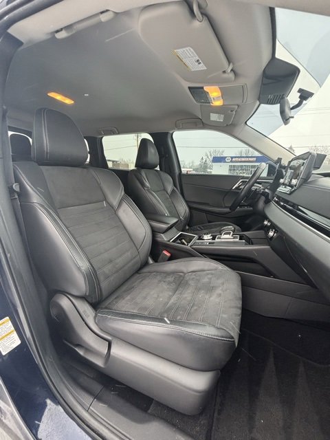 Used 2022 Mitsubishi Outlander SE image 14