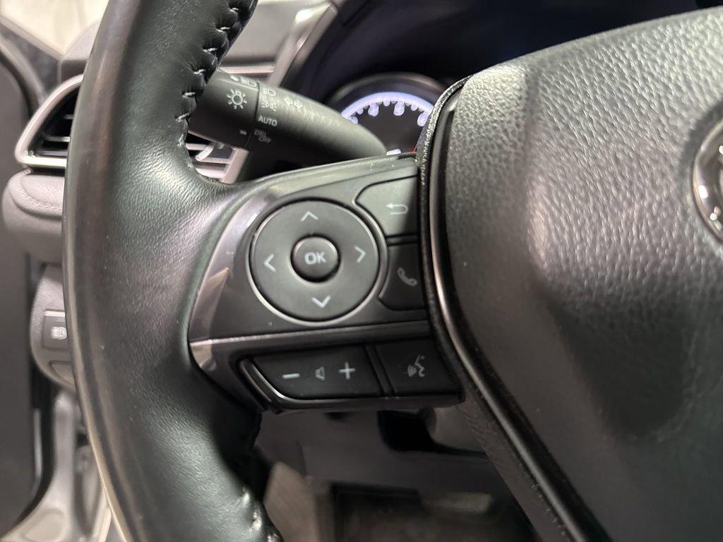 Used 2024 Toyota Camry SE image 22
