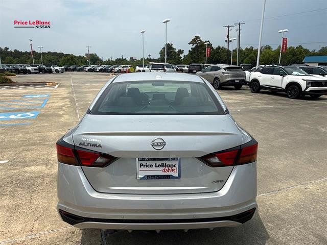 Certified 2025 Nissan Altima 2.5 SV AWD/4WD image 6