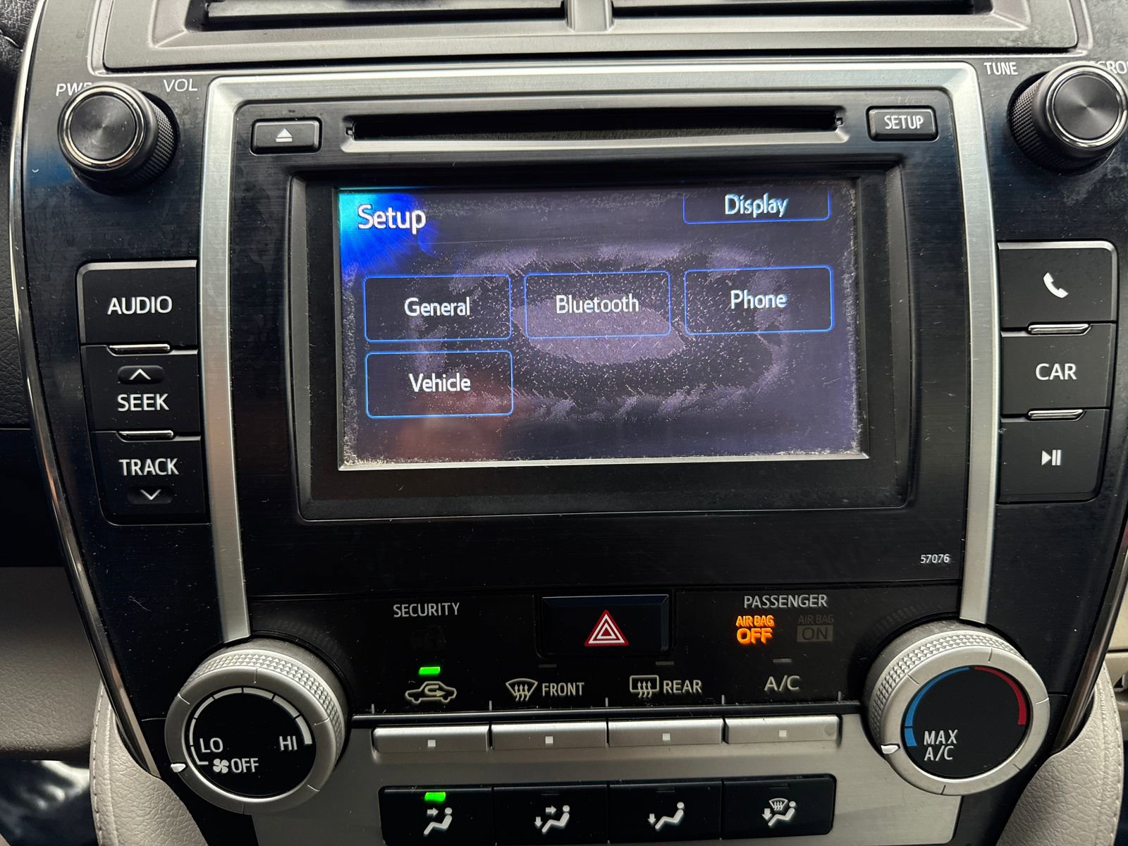 Used 2013 Toyota Camry LE image 27