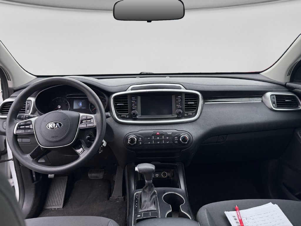 Used 2020 Kia Sorento L FWD image 19