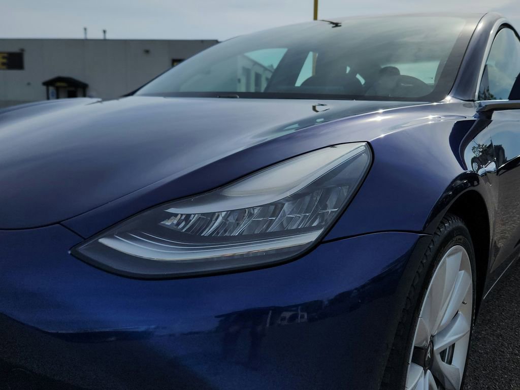 Used 2018 Tesla Model 3 Long Range AWD/4WD image 31