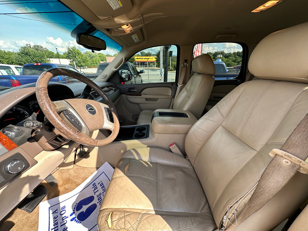 Used 2010 Chevrolet Tahoe LT image 11