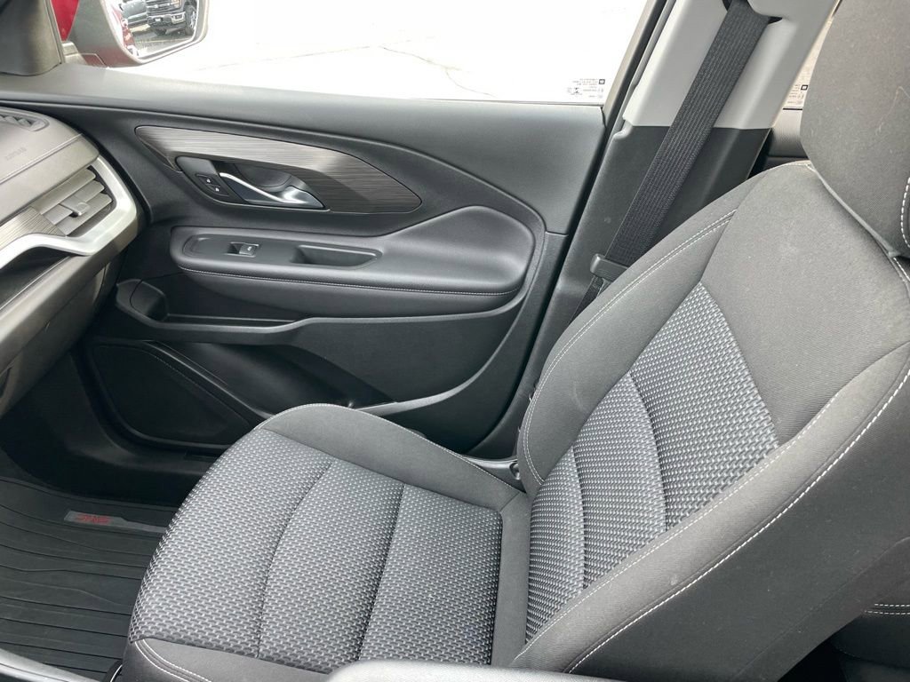 Used 2022 GMC Terrain SLE w/ Driver Convenience Package image 23