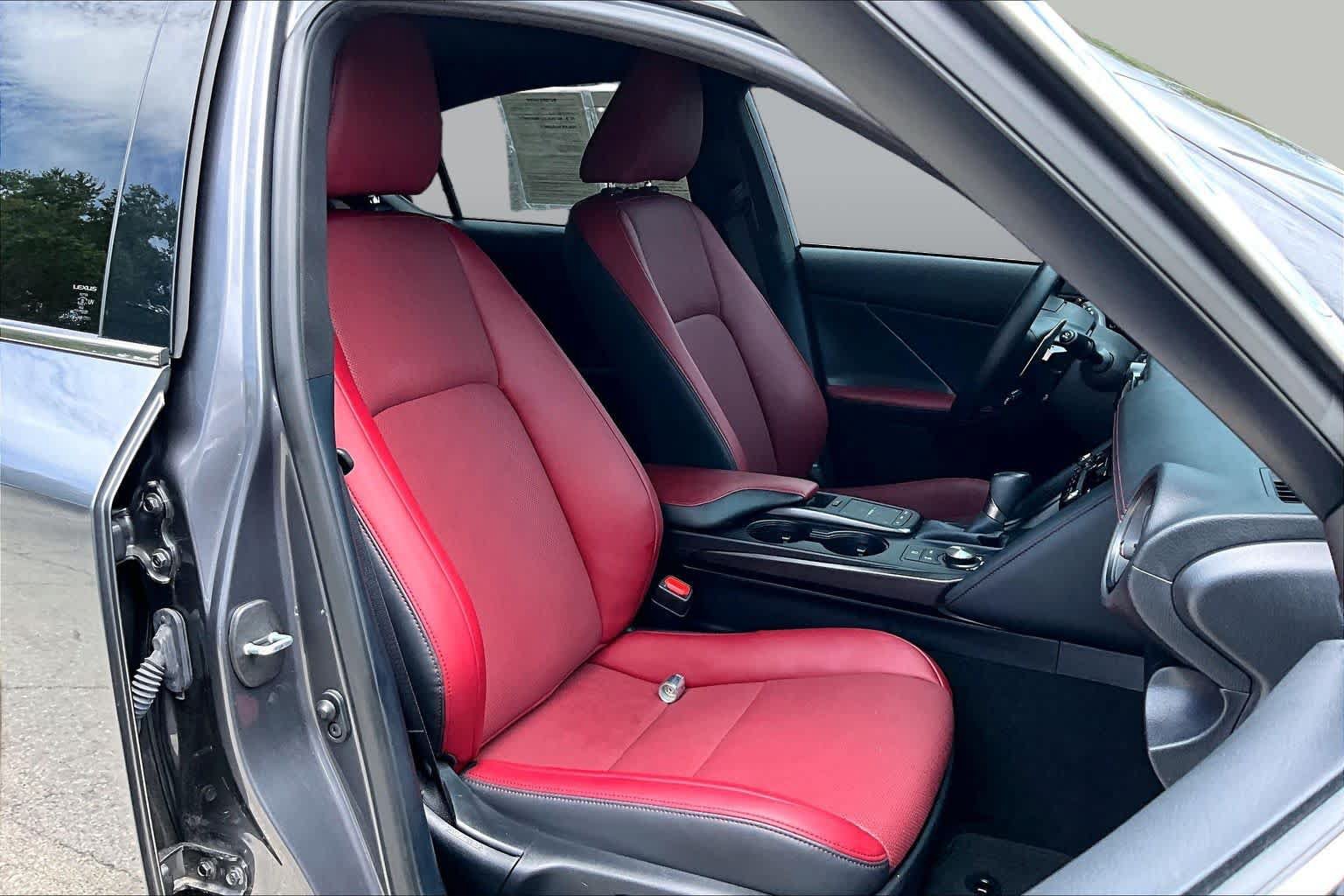 Used 2025 Lexus IS 300 w/ Premium Package RWD image 9