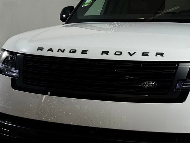 New 2025 Land Rover Range Rover SE image 12