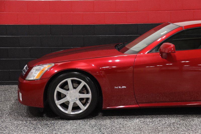 Used 2005 Cadillac XLR RWD image 21