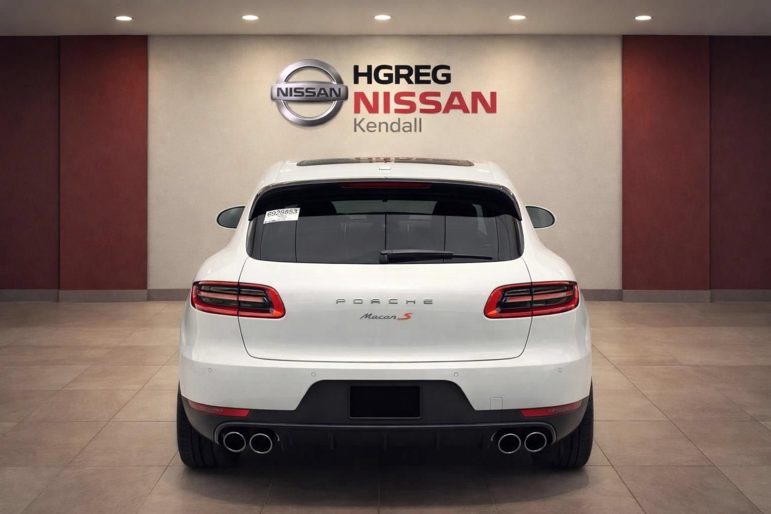 Used 2018 Porsche Macan S AWD/4WD image 5