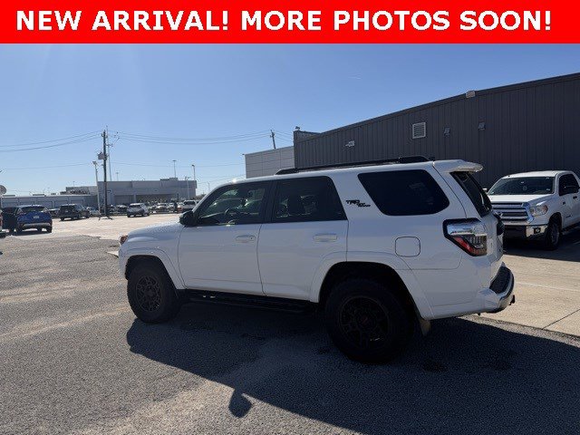 Used 2021 Toyota 4Runner TRD Off-Road image 5