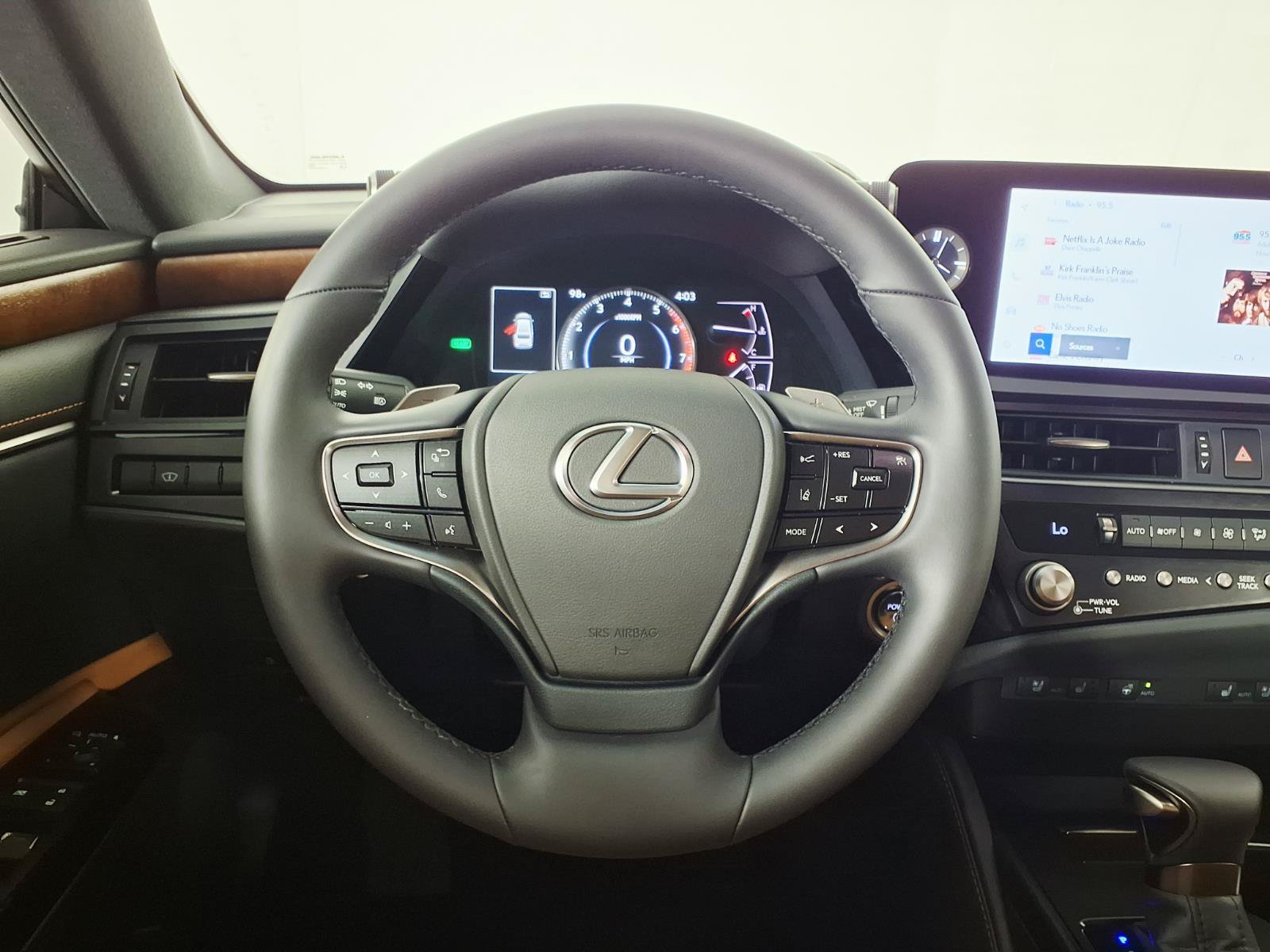 Used 2025 Lexus ES 300h w/ Premium Package FWD image 15