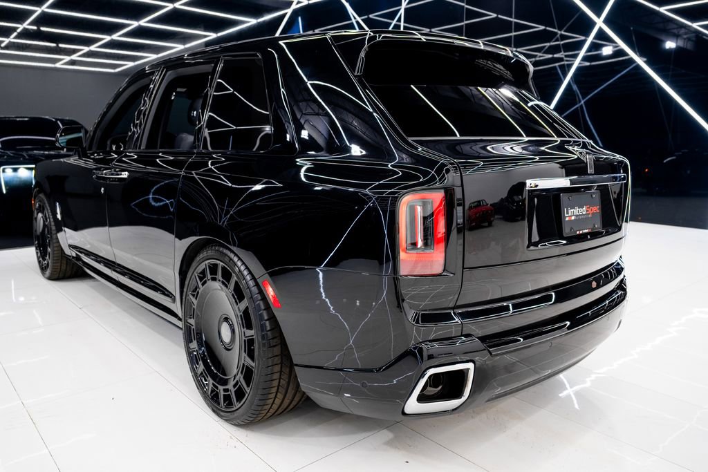 Used 2026 Rolls-Royce Cullinan image 19