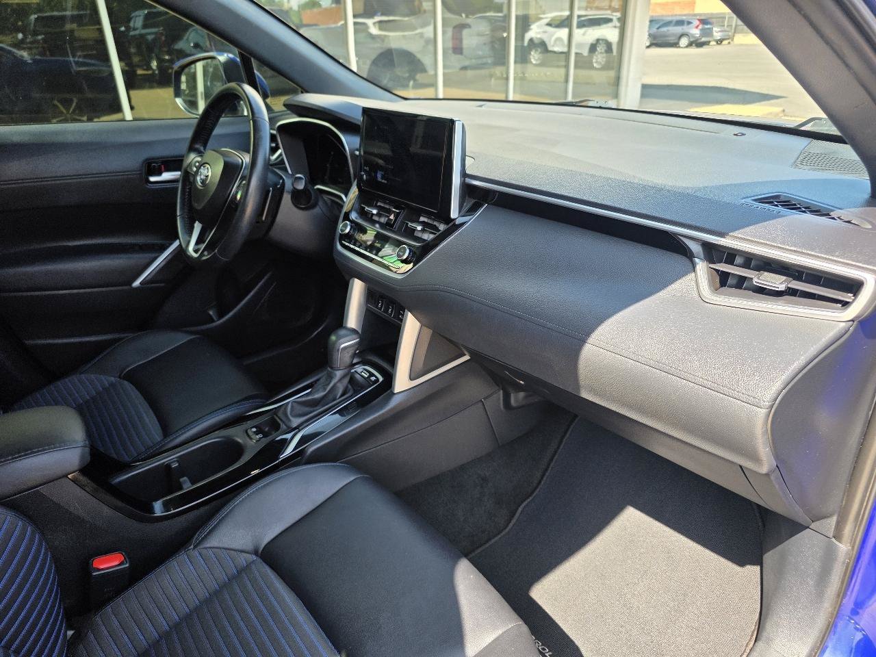 Used 2023 Toyota Corolla Cross AWD Hybrid w/ Convenience Package image 19