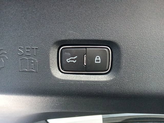 Used 2025 Ford Expedition Active RWD image 35
