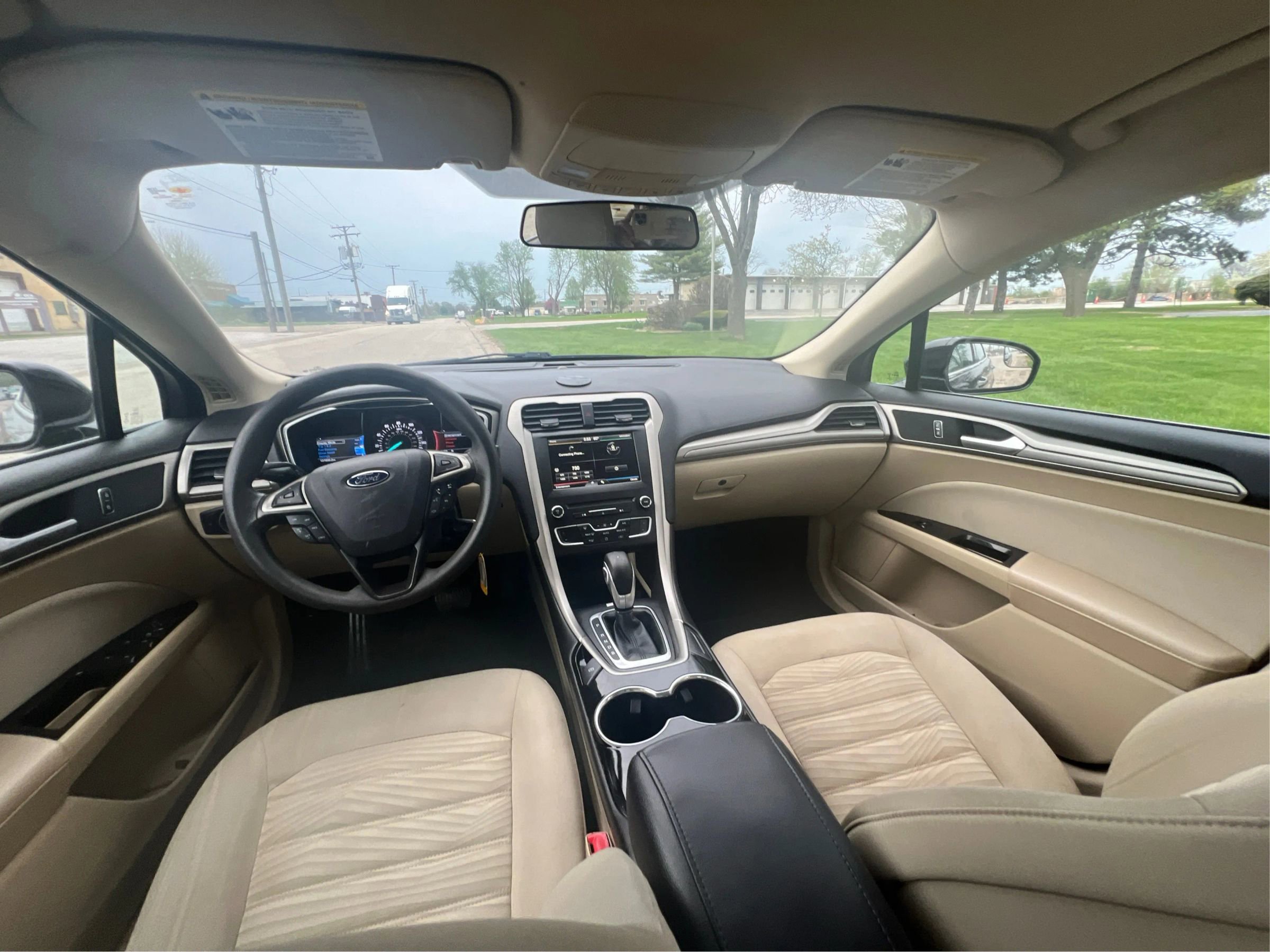 Used 2016 Ford Fusion SE image 27