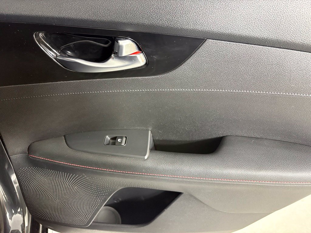 Used 2020 Kia Forte GT FWD image 18