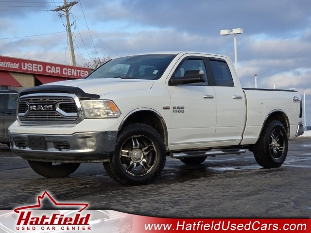 Used 2017 RAM 1500 Classic SLT w/ SLT Plus D←cor Group