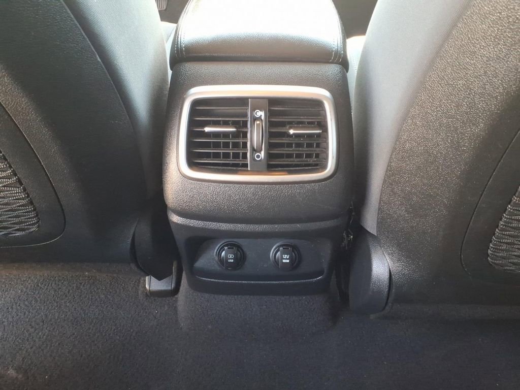 Used 2020 Kia Sorento LX w/ LX I4 Convenience Package FWD image 7
