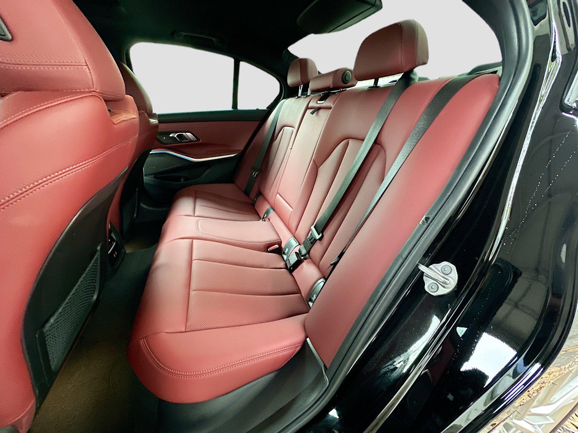 Used 2023 BMW 330e 330e w/ Premium Package image 26