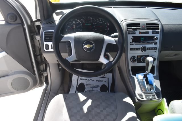 Used 2007 Chevrolet Equinox LS FWD image 16