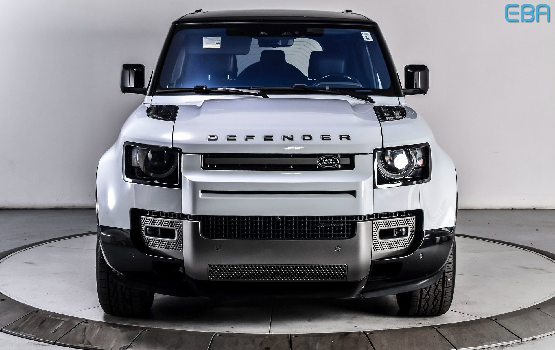 Used 2022 Land Rover Defender 110 X-Dynamic HSE image 8