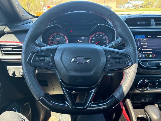 Used 2023 Chevrolet TrailBlazer RS w/ Sun and Liftgate Package AWD/4WD image 14