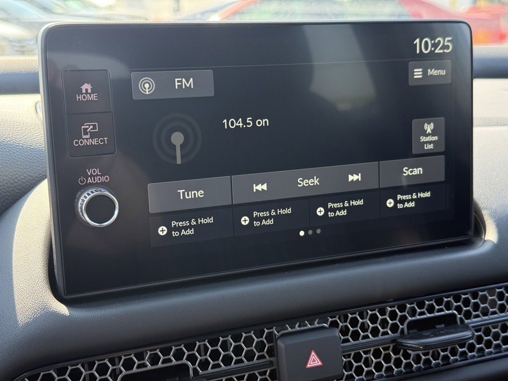 New 2026 Nissan Kicks SR image 12