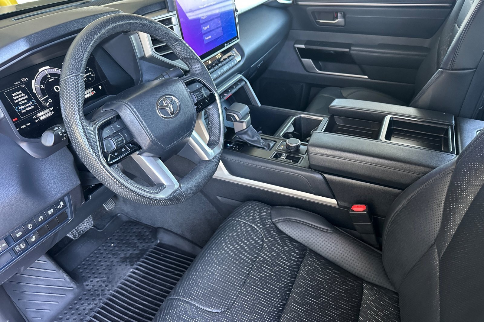 Used 2024 Toyota Tundra Limited AWD/4WD image 9