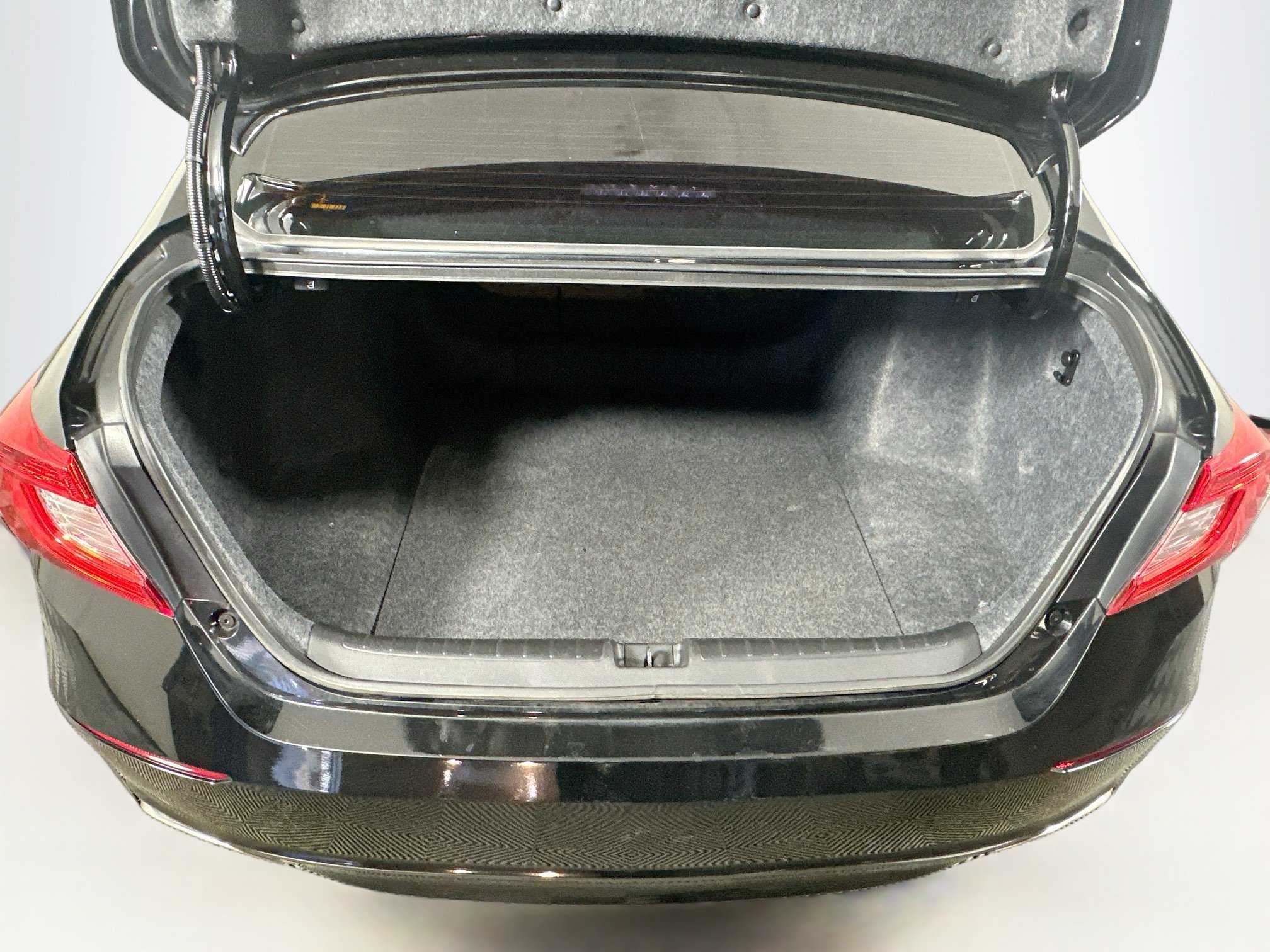 Used 2021 Honda Accord Sport image 28