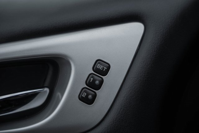 Used 2019 Nissan Pathfinder SL image 42