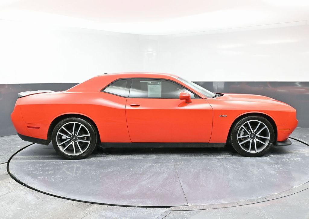 Used 2023 Dodge Challenger R/T image 8