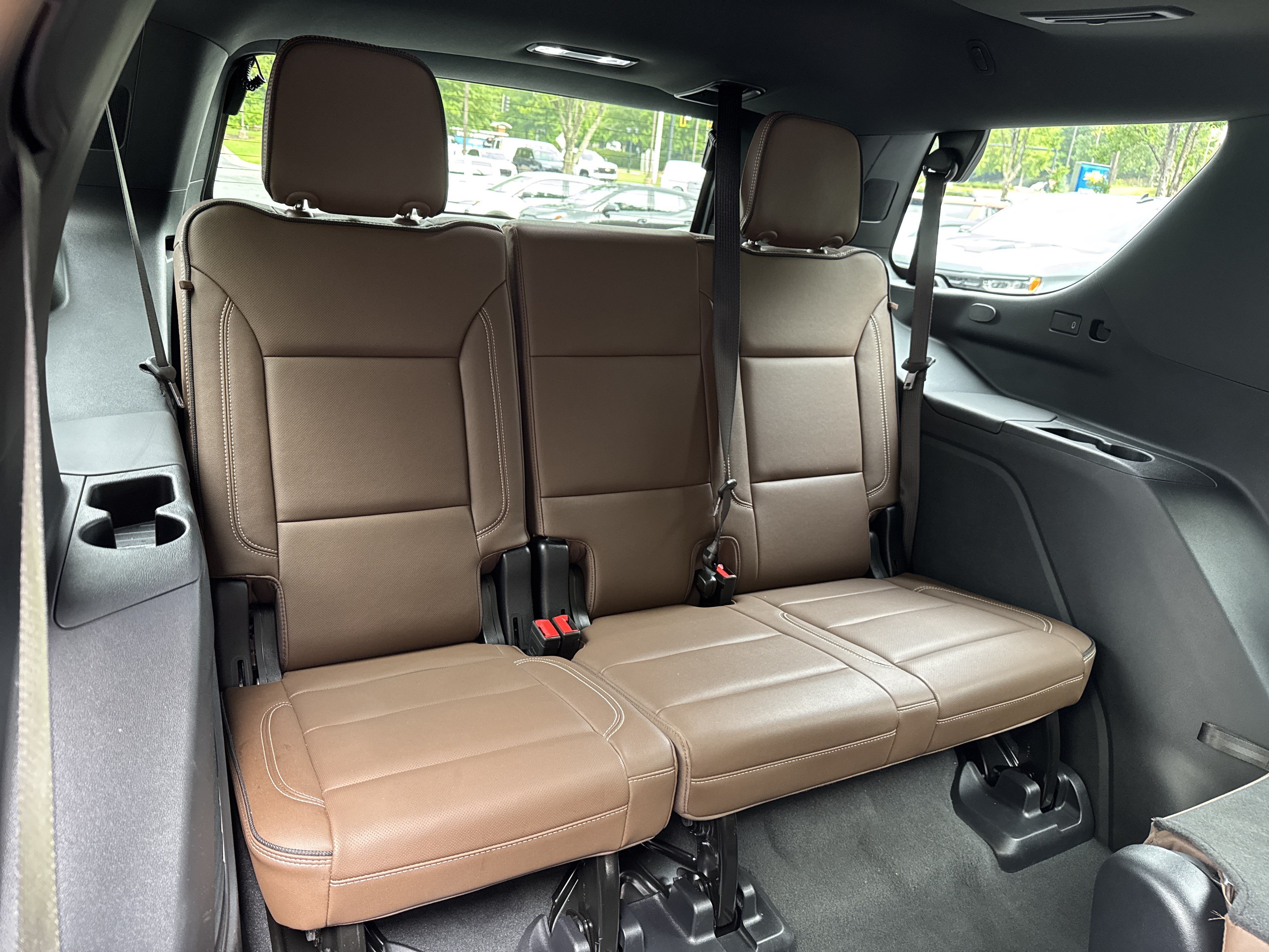Certified 2025 Chevrolet Tahoe High Country w/ Sun And Tow Package AWD/4WD image 16