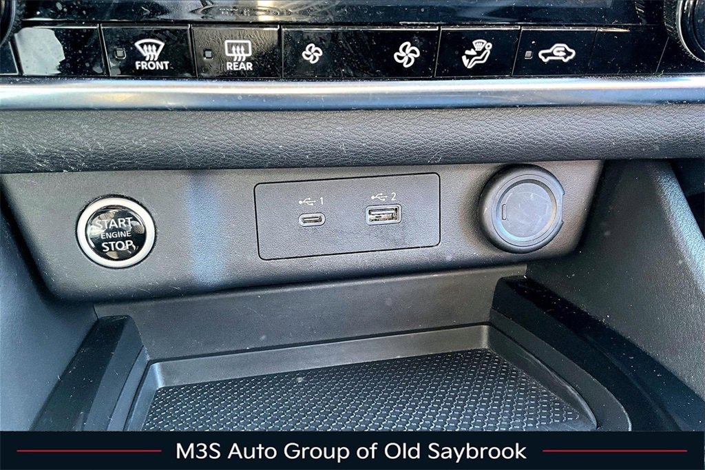 Used 2023 Nissan Rogue SV image 16