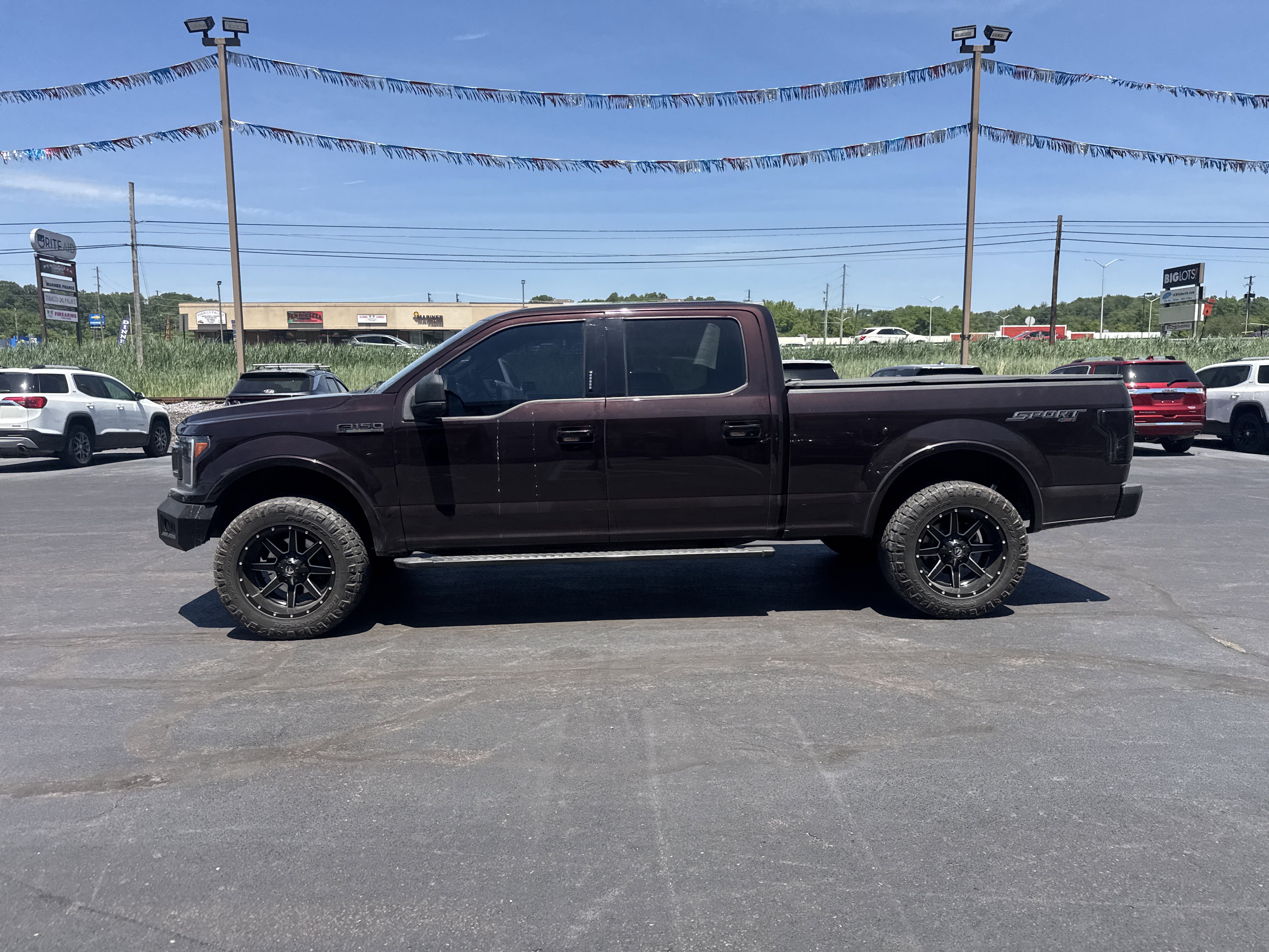 Used 2018 Ford F150 XLT w/ Equipment Group 302A Luxury AWD/4WD image 7