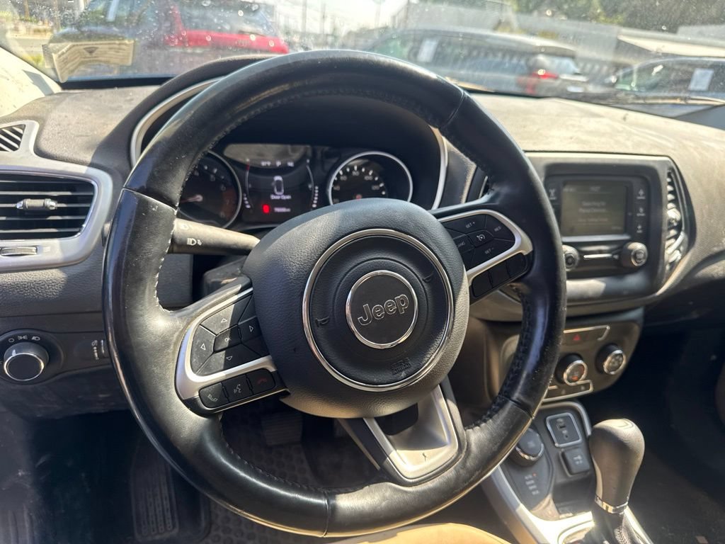 Used 2018 Jeep Compass Sport w/ Cold Weather Group AWD/4WD image 14