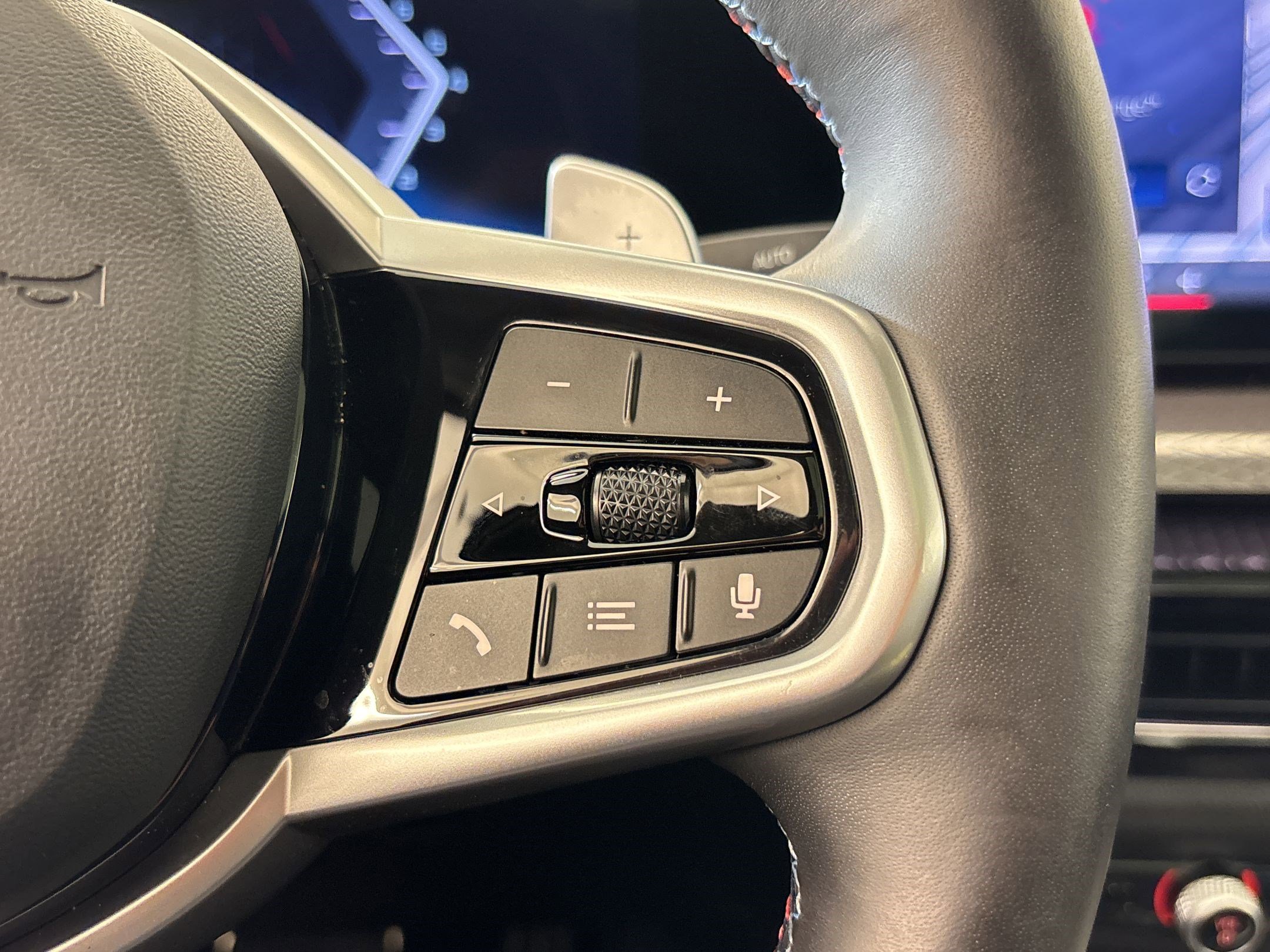 Certified 2025 BMW M340i Sedan RWD image 24