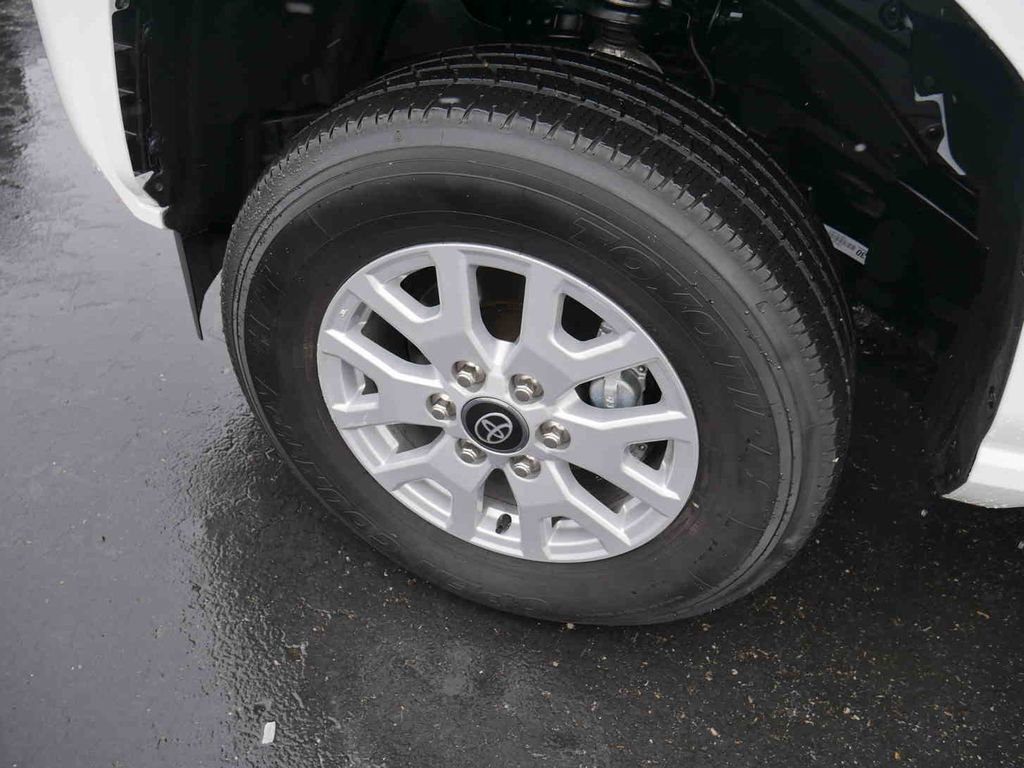 Used 2025 Toyota Tacoma SR5 image 11