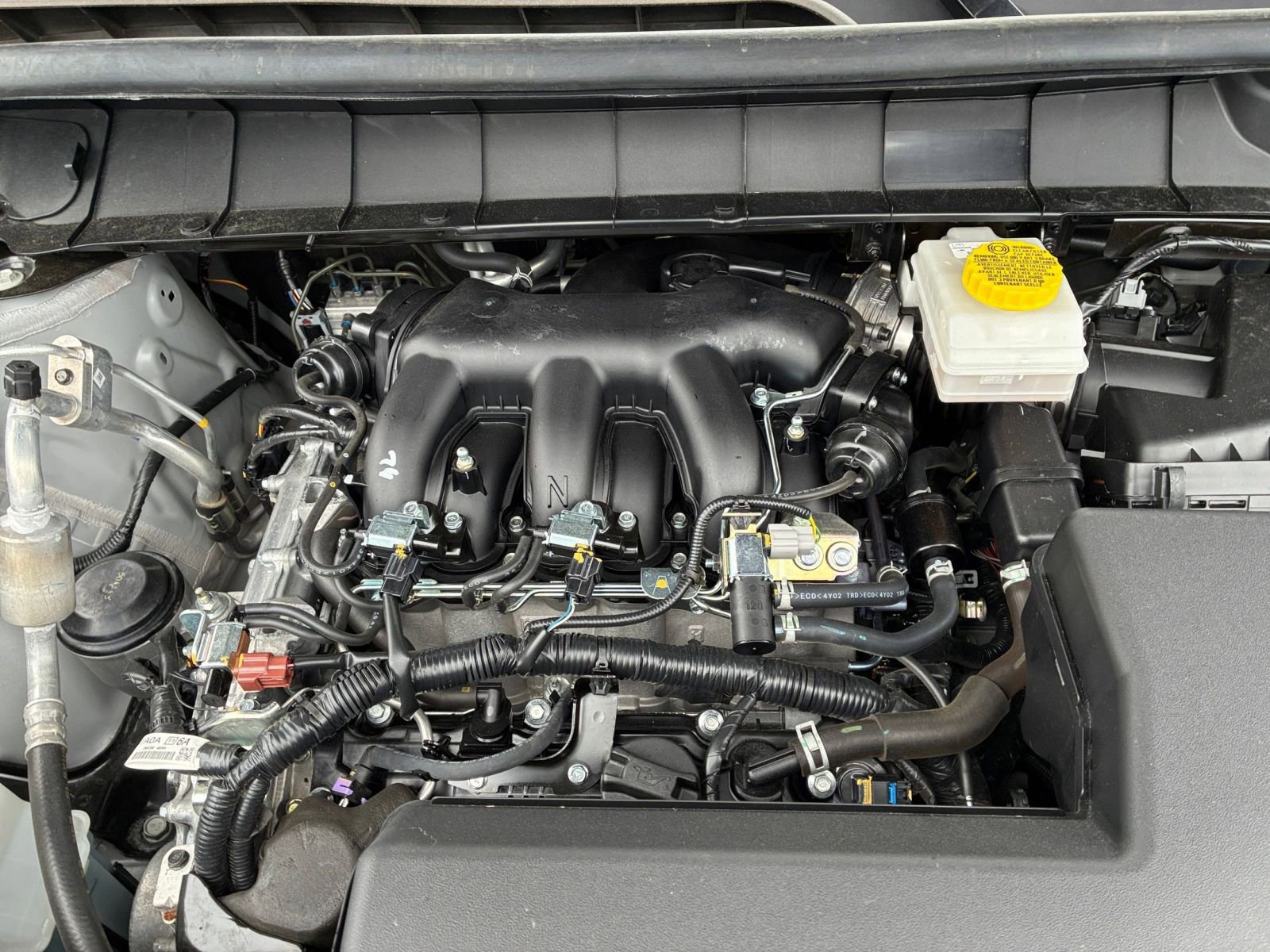 Used 2025 Nissan Pathfinder SV AWD/4WD image 35