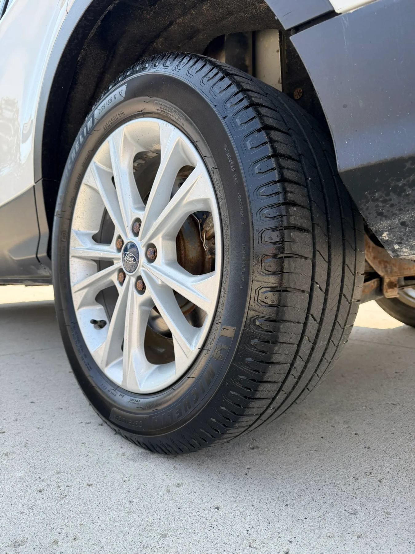 Used 2017 Ford Escape SE w/ Equipment Group 201A FWD image 10