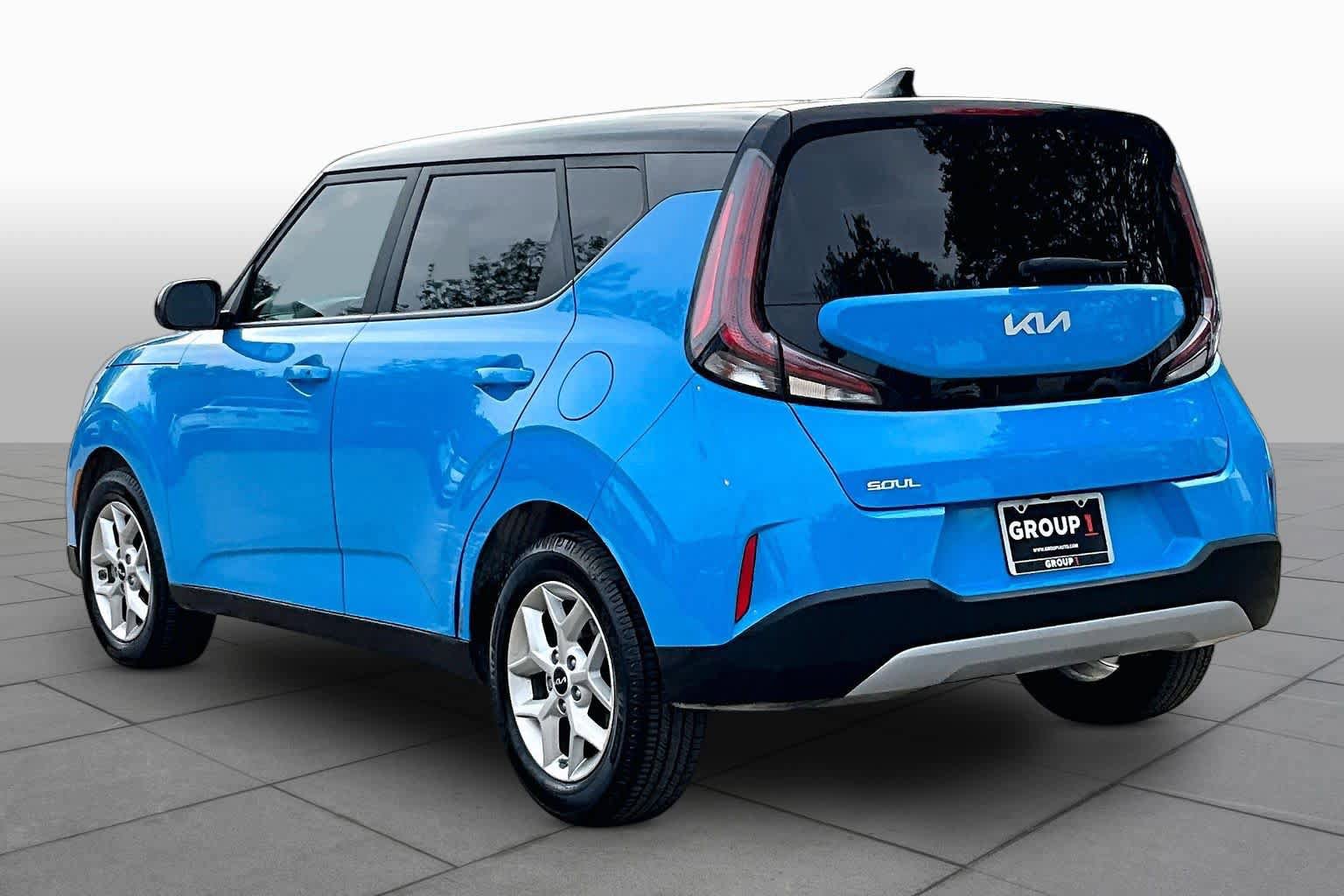 Used 2024 Kia Soul S FWD image 12