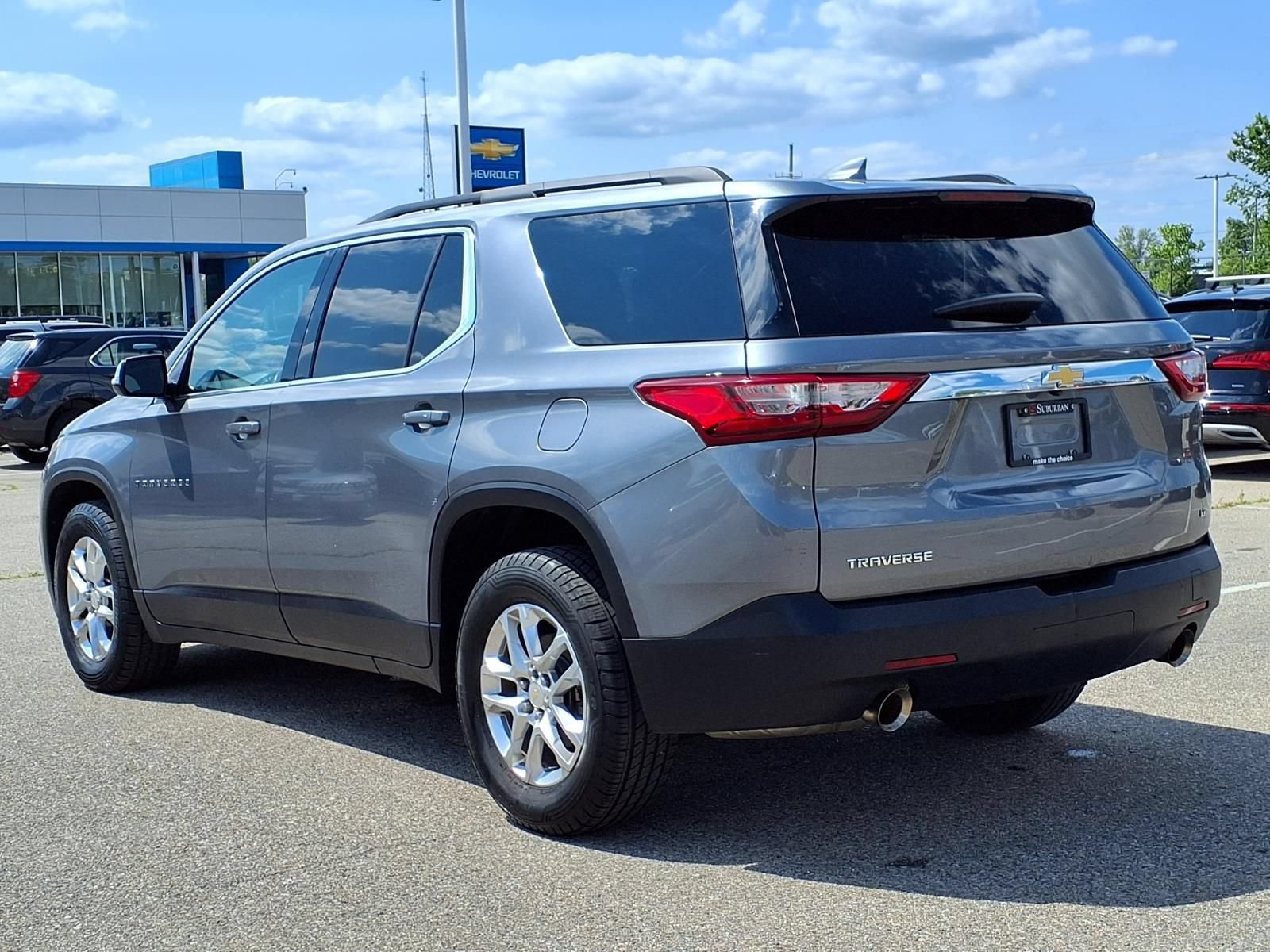 Used 2019 Chevrolet Traverse LT FWD image 7
