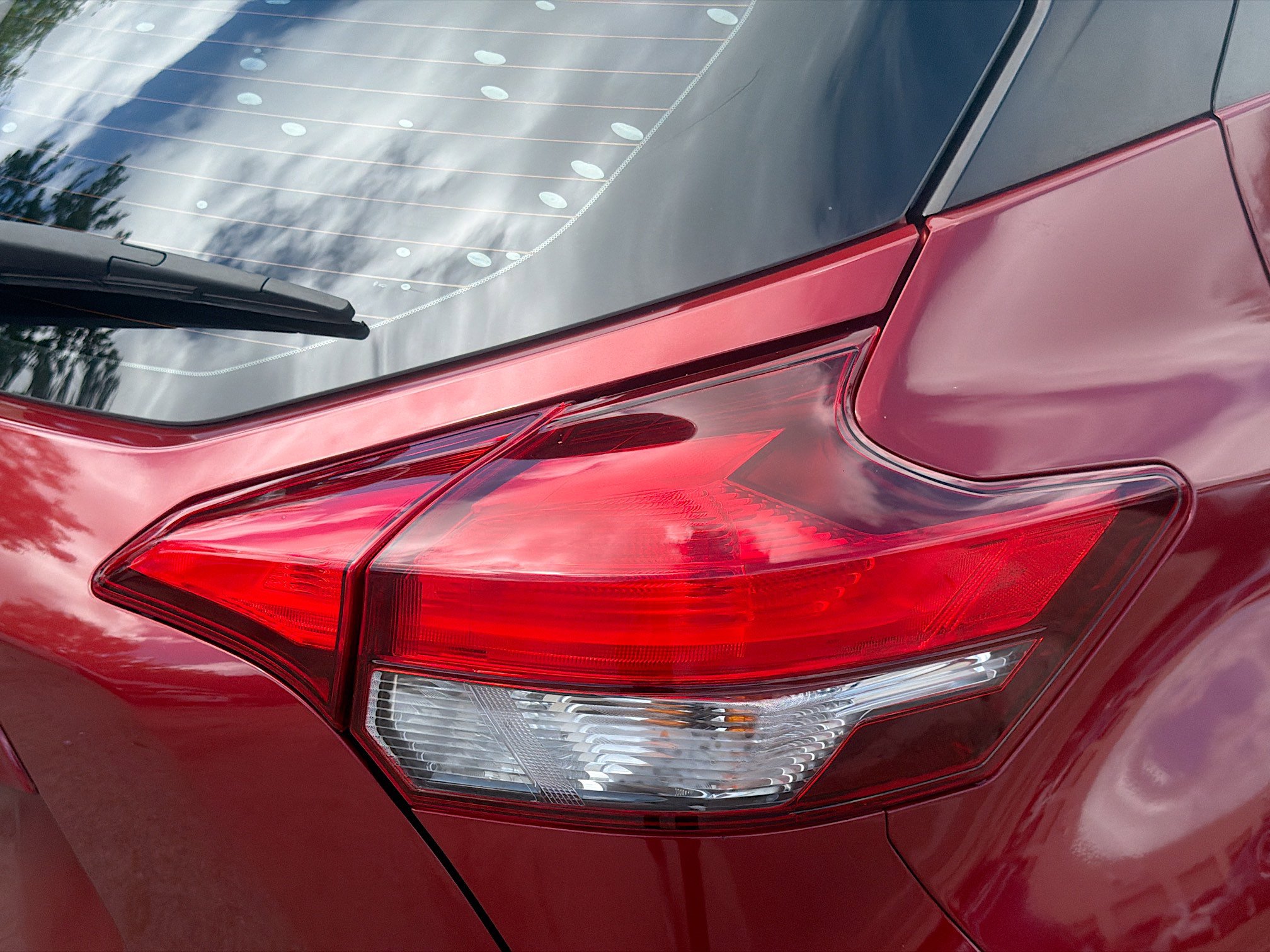 Used 2020 Nissan Kicks SR image 26