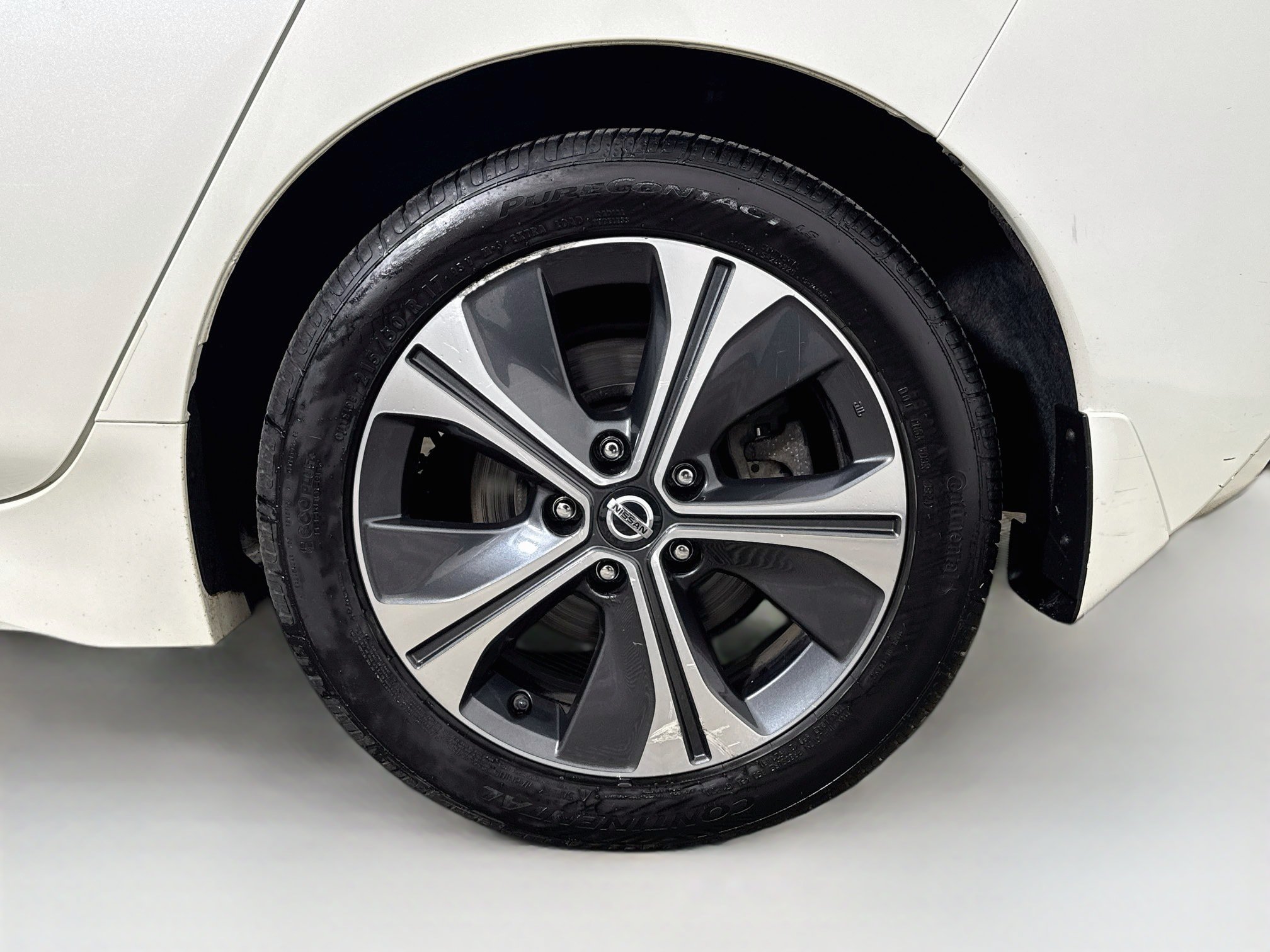 Used 2018 Nissan Leaf SL w/ SL Technology Package FWD image 27