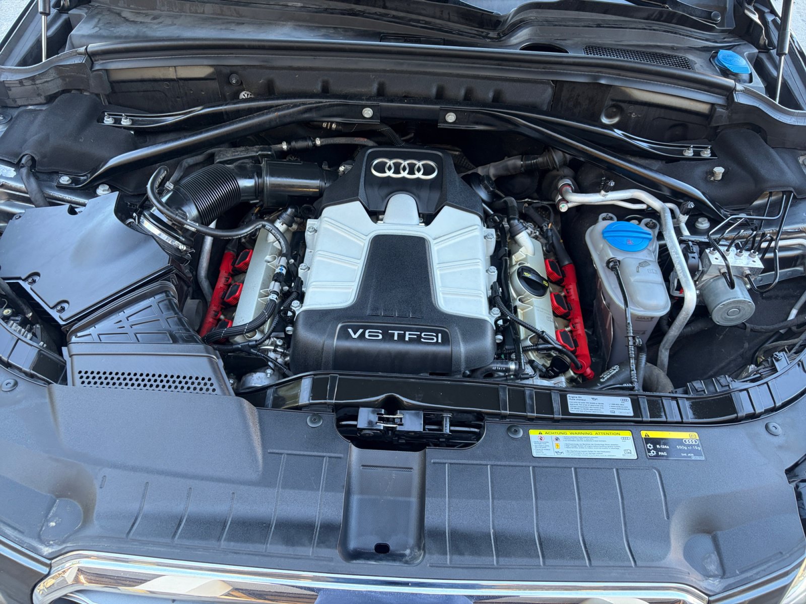 Used 2016 Audi SQ5 Premium Plus w/ Technology Package AWD/4WD image 27
