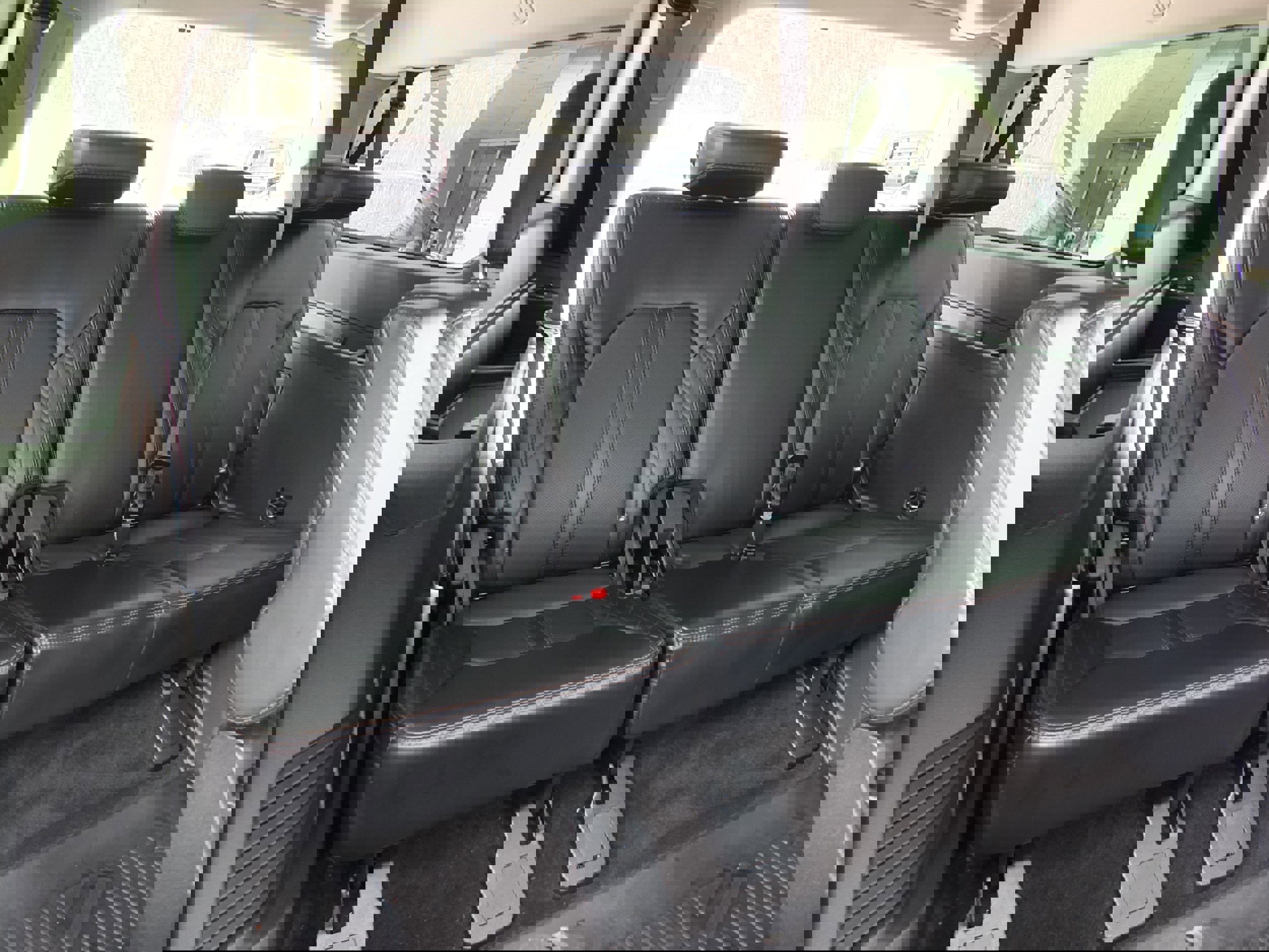 Used 2019 Ford Expedition Max Platinum image 17