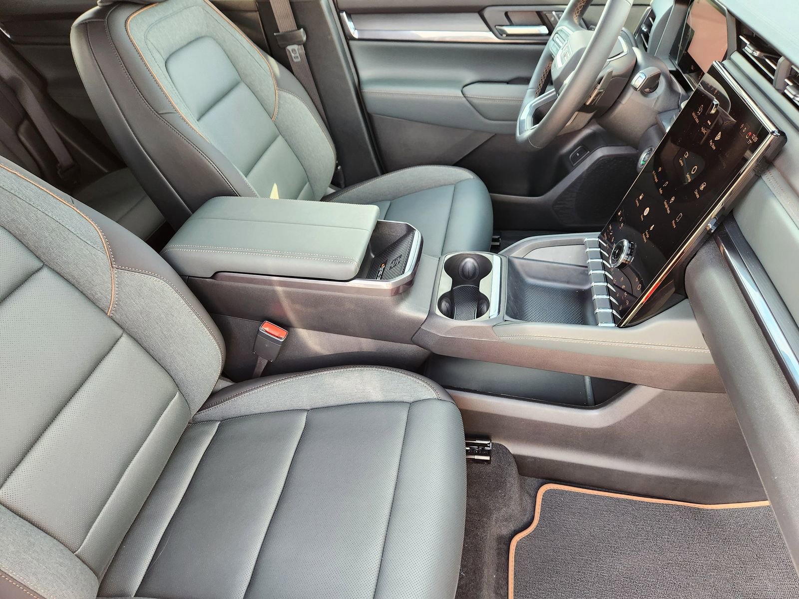 Used 2026 GMC Terrain AT4 w/ Convenience Package III image 16