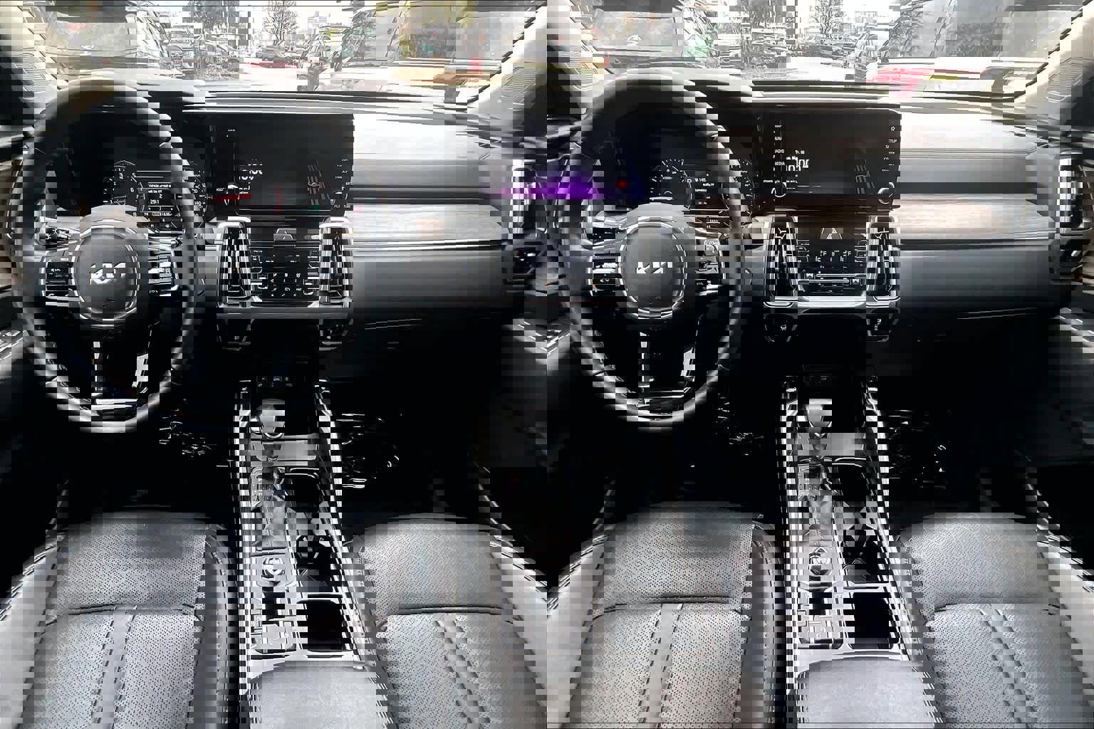 Used 2022 Kia Sorento EX w/ Panoramic Sunroof Package image 16