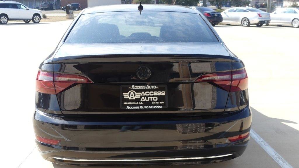 Used 2020 Volkswagen Jetta SEL image 4