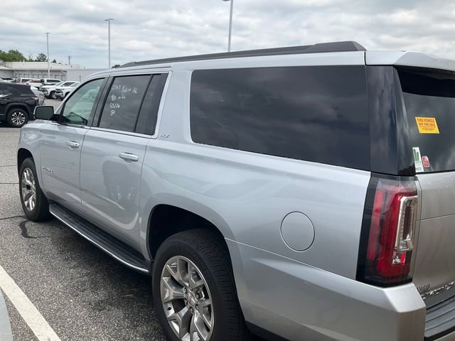Used 2017 GMC Yukon XL SLT w/ Open Road Package AWD/4WD image 4