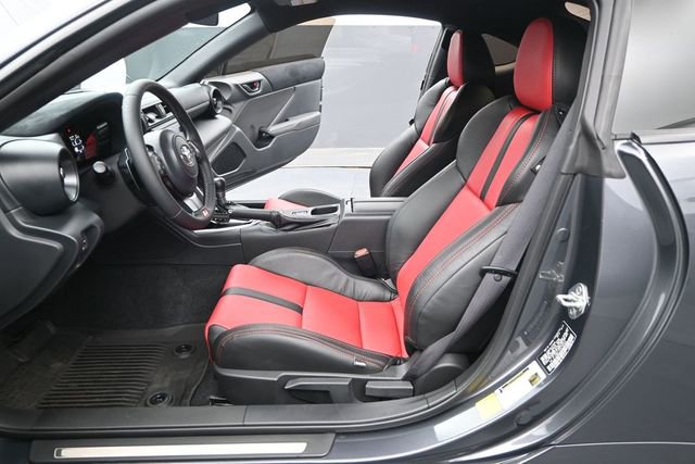 Used 2025 Toyota GR86 Premium RWD image 10